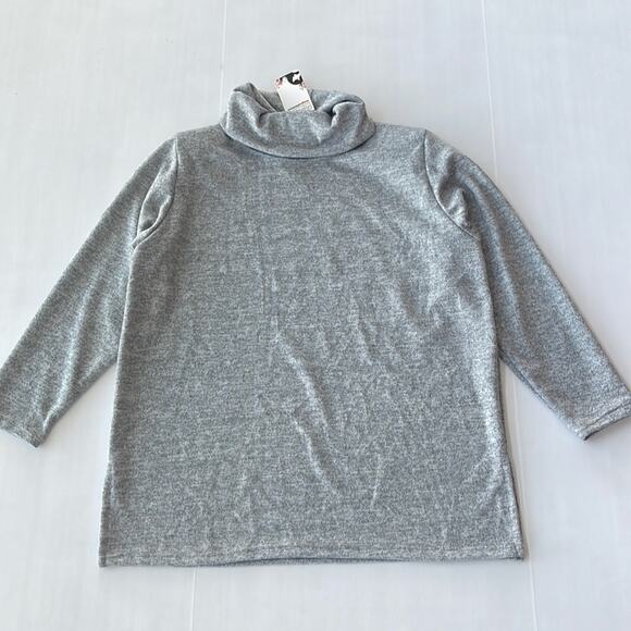 NEW Magna Fashions Women's SIZE 14/16 Long Sleeve Turtle Neck Grey Sweater Top - Picture 1 of 6